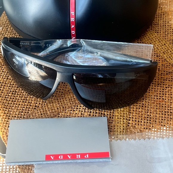 PRADA 09V Linea Rossa Future Sport Sunglasses Black Pilot Wrap Unisex PS09VS - Picture 5 of 7